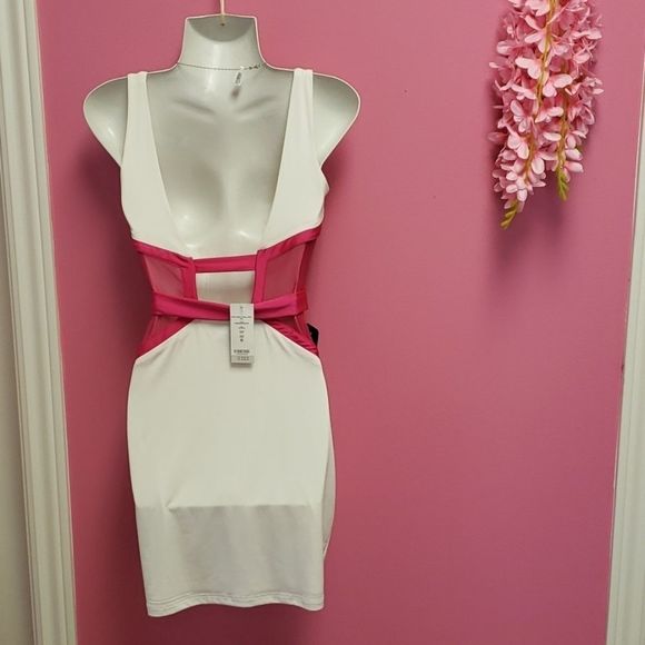 NWT ๐๐๐Bebe Neon Spandex Panel White Slim Dress Size S - Picture 11 of 16